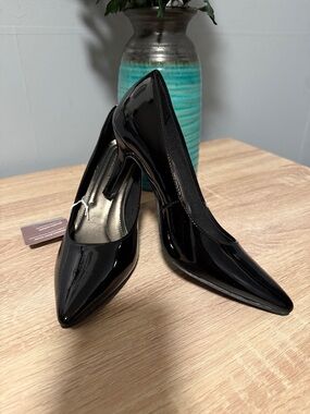 Comfort Plus By Predictions Black Heels